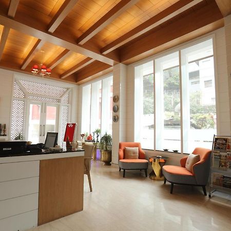 Milestone Inn & Spa Mussoorie Buitenkant foto