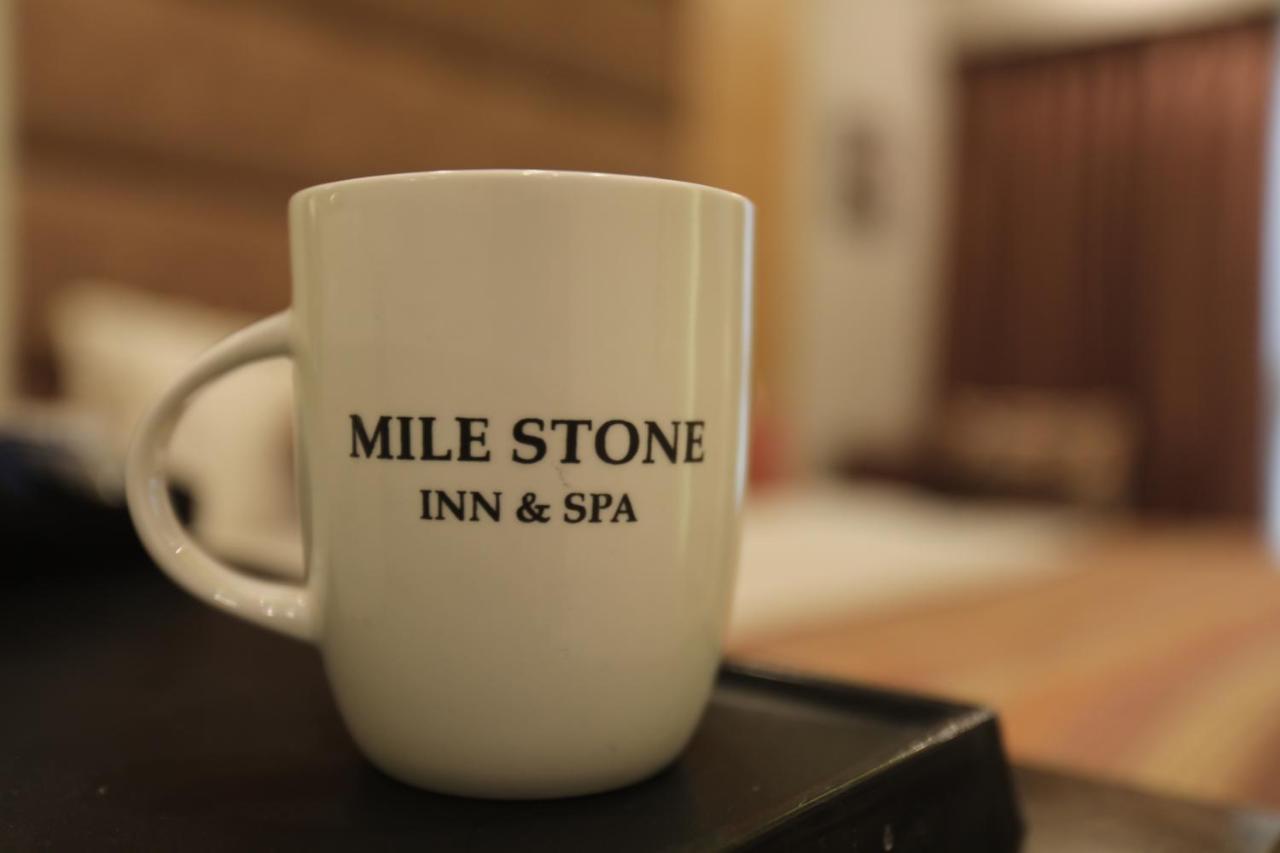 Milestone Inn & Spa Mussoorie Buitenkant foto